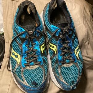 Saucony well worn Mens 10.5 Power Grid Ride 7